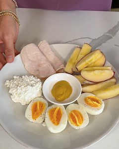 My favorite snack plate lunch | Calla’s Clean Eats