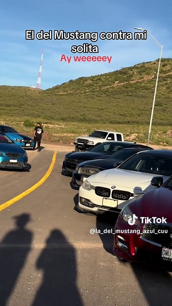 Desafío: Mustang vs. Tsuru en una Carrera Entre Mujeres