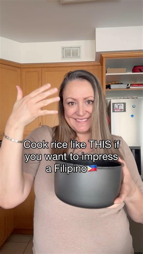 This Finger Measurement Makes Perfect Rice Every Time #hack #filipinofood #shortsfeed #asmr