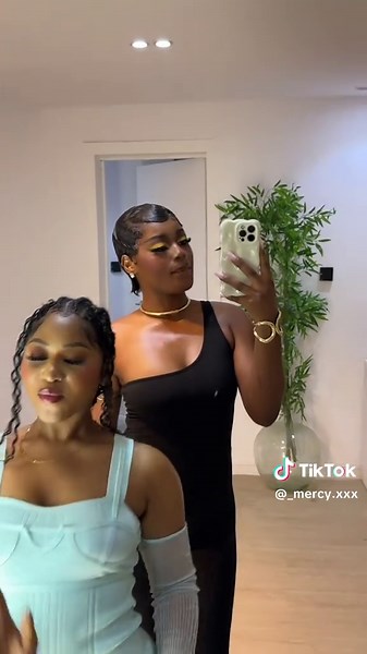 Have Mercy Dance: Stylish Selfie Moments