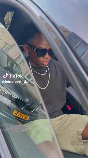 #JustBuJust nga tujoogamu.... Kuba am single and searching 🕊️🕊️ | John Blaq