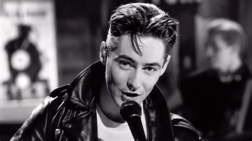 Aztec Camera - Somewhere In My Heart (Official Music Video)