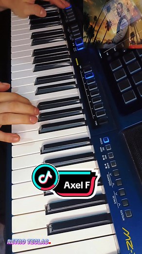 Axel F - Beverly Hill's Cop #cover #piano #teclado #pianocover #beverlyhills