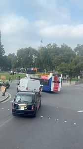 8.3K views · 255 reactions | Welcome to London with a view from the bus ride. #fypviralシ #follower #tourist | London sights & sounds | Facebook