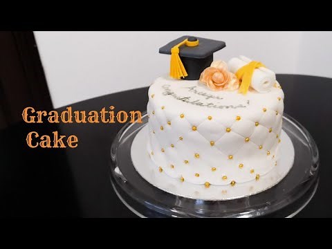 How to Decorate a Graduation Cake | A Cake Decorating Tutorial