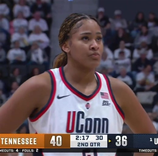sarah vs tennessee 26 points 9 rebounds 4 assists 1 steal 2 Blocks 10-18 FG 2-5 3PT 4-4 FT 🔜 npoy & dpoy good bounce back game for azzi, we’re pouring cottage cheese 😛 uconn’s next game is on wednesday, feb 4th vs depaul @ 8pm est tv: tru tv hbo max go huskies🐺 #sarahstrong #azzifudd #paigebueckers #fypシ #uconn