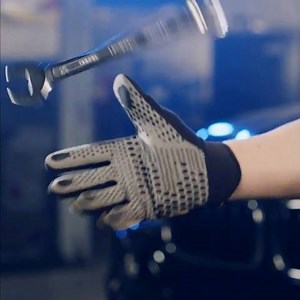 Tonight’s 7mate line-up is a car lover’s dream! 🚙 All new episodes of #VegasRatRods and #FullCustomGarage Tonight from 7.30 on 7mate | 7plus.com.au/live-tv?channel-id=7Mate | 7mate