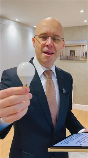 Universal Church UK on Instagram: "💡Your Eyes = Your Light 👀 Challenge 12 📖 “A Renewed Mind Transformed Life” Rom 12:2"