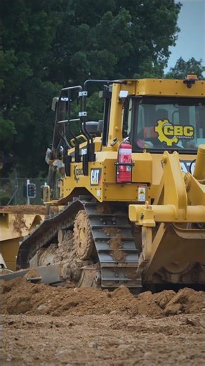 Some RAW CAT D6T XL Dozer action from a recent site visit 📸