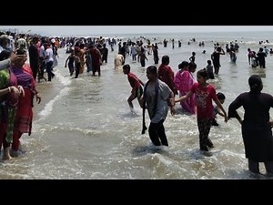 ঈদের প্রথম দিনে কক্সবাজার সমুদ্র সৈকতে উপচে পড়া ভিড় EID festival Coxbazar Sea beach in Bangladesh