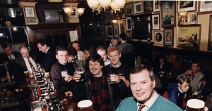 We ask the people of Glasgow if they prefer chain pubs or independents