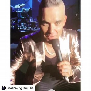 Private gig in Moscow last night. B. #robbiewilliams #rw https://www.instagram.com/p/B3QV9qOonNs/?igshid=x6andvk9xcfp | Robbie's Angels Fanpage