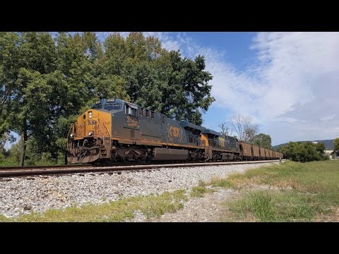 CSX 3143 and CSX 842 pull NS 601 through Huntsville, AL
