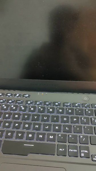 Help! Asus Zephyrus G14 2021 stuck in boot loop