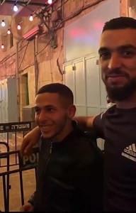 173K views · 2.4K reactions | #متداول من حواري #القدس القديمة ليلة أمس بعد أن منعهم الاحتلال من الوصول إلى #المسجد_الأقصى المبارك، شاب مقدسي يبهر الموجودين بصوته الجميل  | قاف التفاعلية | Facebook