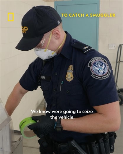 A car en route to El Paso catches the eye of U.S. Customs and Border Patrol in Texas. Upon searching the vehicle, officers find kilos of cocaine hidden in the car seats. Elsewhere, agents chase down a boat loaded with 388 kilos of coke near Puerto Rico. And in Washington DC, Customs and Border Patrol Chiefs stop coca leaves and rancid goat meat from entering the country. Tune in to all new episodes of To Catch a Smuggler on Mondays at 9pm, on National Geographic UK. | National Geographic UK