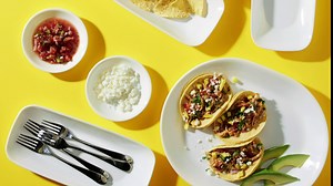 Corelle Vitrelle 2-PC Large 1-Qt Glass Serving Bowl, Crack and Chip Resistant, Square Serving Trays, White