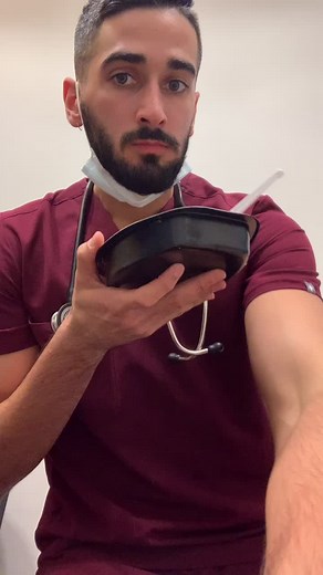 I work 12 hour shifts and don’t get an actual lunch break checkkkkk #medtiktok #physicianassistant #lgbt