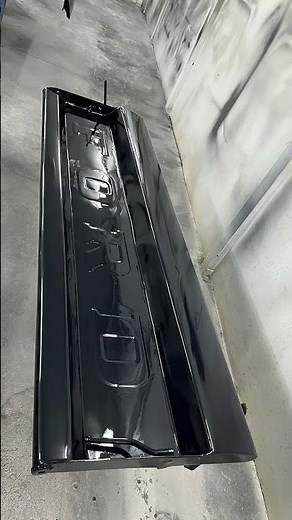 Classic Midnight Blue Ford F100 - 1979 Dentside - 351 Cleveland V8