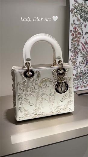 Lady dior art handbag available to shop immediately!!! The perect Christmas gift for that special lady 😍 #makemefamous #luxuryshopper #luxury #dior #explore