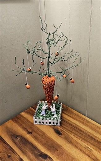 Easter Carrot Metal Wire Display Tree - Mini Carrot Ornament Hanger - 11" W X 18" H - Easter Display Sculpture / Centerpiece - Etsy