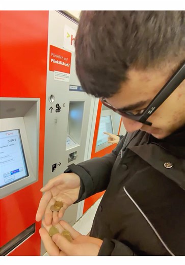 POV: Blind eine Fahrkarte kaufen ohne Geld. #blind #comedy