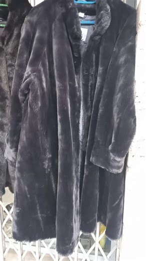 Italian Second Hand on Instagram: "UK, 20, EU,48/50, Cmimi 50€"