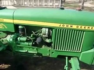 John Deere Model 1020 Diesel Farm Tractor.AVI