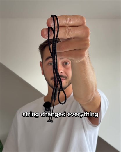 Stay secure when it matters with Loop Link! 🔗⚡️ An innovative connector chord designed for your Loop. Discover a better way to keep your earplugs handy. Order now with 100-day free returns👇 | Loop