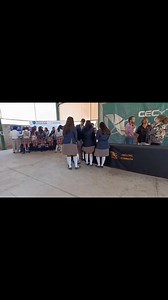 Así se vivió nuestra Cuarta Feria Vocacional en nuestro plantel, que en esta ocasión tuvo carácter regional, con la finalidad de fortalecer el proyecto de vida de nuestros alumnos próximos a egresar, en la elección de sus próximas carreras universitarias, y decisiones de futuro que sin duda dan forma a sus sueños. Nos acompañaron en representación de nuestra Directora General Lic. Lucía Azucena Ramos Ramos la Dra. Norma Dávila Salinas Directora de Vinculación, así como el Lic. Ricardo Rodríguez 