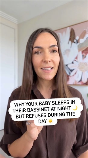 Does your newborn nap for hours in your arms but wake up minutes after being placed in their bassinet? It’s such a common challenge in those early weeks, and it’s no wonder why! After nine months spent in the womb, the outside world feels big and unfamiliar. They’re adjusting to feeling hunger for the first time, temperature changes, bright lights and new noises, and your arms feel like the safest place to drift off 🤱✨ They’re also used to constant movement, so when they’re laid down in their b