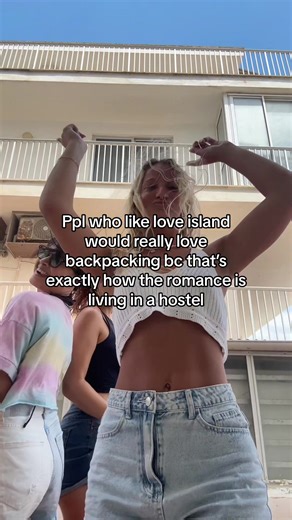 Exploring Romance in Hostels Like Love Island
