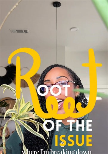 This is a tip on how hydrogen peroxide can help your water propagations! 🌱 follow along for this months series “Root of the Issue” ! #waterplants #propagating #plantcare #waterpropagation #planttips