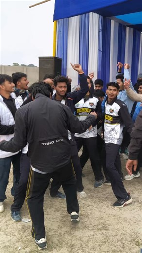 Gkm Bhai on Instagram: "Dance (dab daba h dab daba bana rahega)"