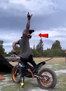 Art of Bing Tricky樂廊 | Uncensored Adults | Facebook