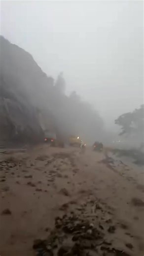 623K views · 8.2K reactions | HEAVY DOWNPOUR CAUSES FLOODING ALONG...