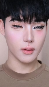 17K views · 2.2K reactions | Round eyes or Foxy eye #makeup #sekimakeup #makeupartist #thailandmakeup #douyin | Sekimakeup | Facebook