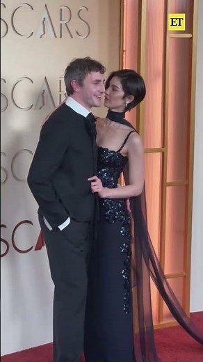 Much ado about the way that Paul Mescal ran to Gracie Abrams at the #Oscars! 😭❤️