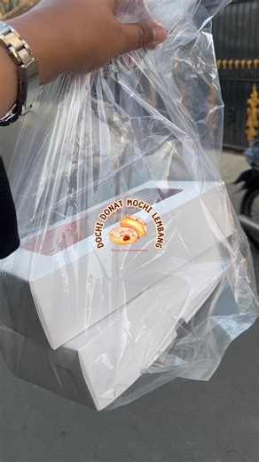 Delicious Mochi Donuts Available for Delivery