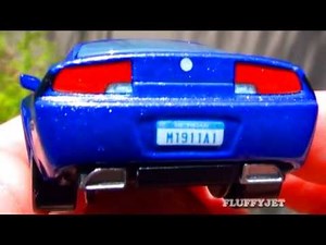 Cars 2 Lights n Sounds Talking Rod Torque Redline 1:55 scale diecast Disney Pixar Mattel Toy Review!