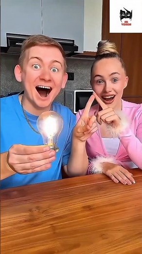 #How to make light up a bulb with finger#Magic tricks#Magic#battery bulb#shorts#magictrickssecret