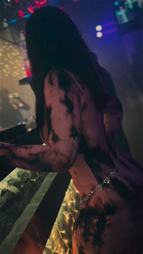 Wakanda Lounge Dakar on Instagram: "✨ Wakanda Lounge ✨ Le spot où tout est permis. 🍽️ Tu dînes - 🍸 Tu prends des cocktails 💨 Tu fumes tranquille - 🎶 Tu vibes 💃🏽 Tu passes la soirée… et plus encore 📞 Réservation : 78 730 79 79"