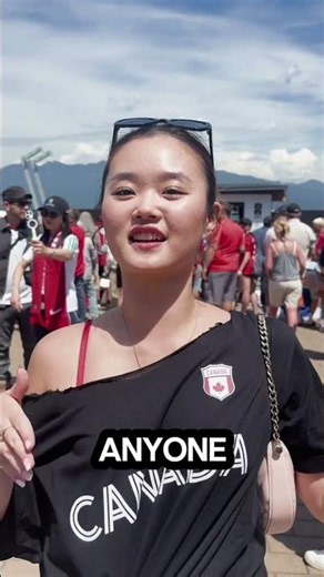 Be Human Archive 032 — Sophie / Vancouver 🇨🇦