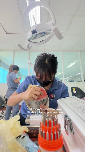day in a life of a dentist (workshop edition) #paed #dentist #dentistry #dentistryworld #dayinalife #vlog #workshop #cosmeticdentist #fyp