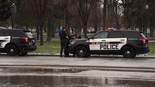 ⚖️💔 Saudi Court sentences Indian man to death on drug charges 🇸🇦📰 Saudi Court sentences Indian man to death on drug charges. #saudiwasi #sauditamilnews #saudiarabia Tags for Saudi Wasi "Stay updated with the latest Saudi Tamil news, from daily headlines and live reports to in-depth stories from Jaffna. Our Saudi Tamil vlog offers an inside look at life in Saudi Arabia, with content tailored for the Tamil community. Don't miss Saudi Tamil news today, live updates, and detailed coverage on Sau