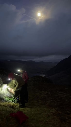 Sped up so you dont have to - MSR Elixr 3 set up Y Garn 🏔️ #wildcamping #tentsetup #outdoors #snowdonia • • • @Simond @Outsiders Store @GO Outdoors @Montane @thenorthface @PEAK PERFORMANCE @Alpkit @Arc’teryx @Sea to Summit