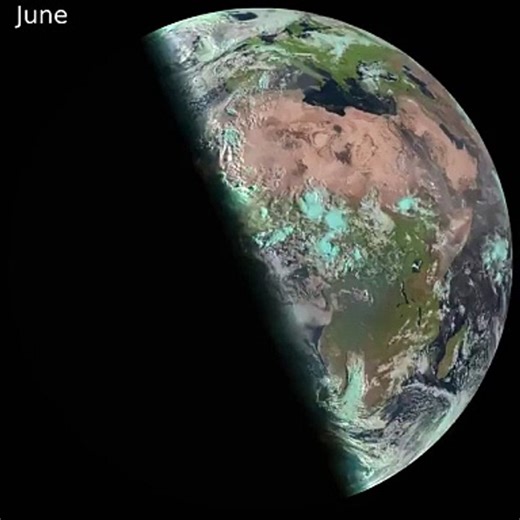 365-Day Time-Lapse Of Earth Images Showing Sunlight Movement