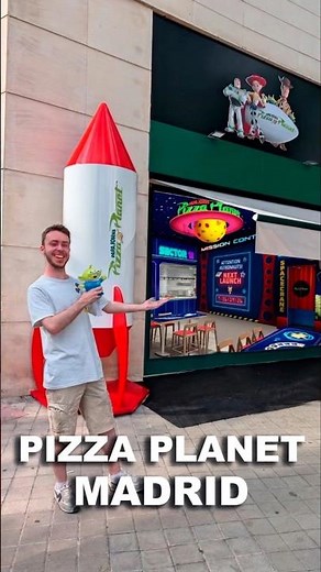 🚀TOY STORY's PIZZA PLANET is in MADRID! 🍕 | #Disney