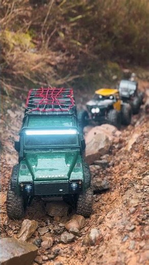 Mud slows nothing. Grip finds a way. 🟤🏔️ If it’s muddy, it’s crawling. Kilvey Hill chaos 🏔️