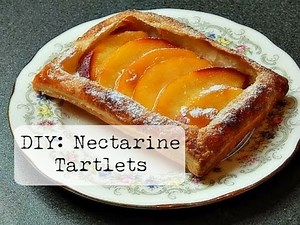 DIY Nectarine Tarts ¦ The Corner of Craft